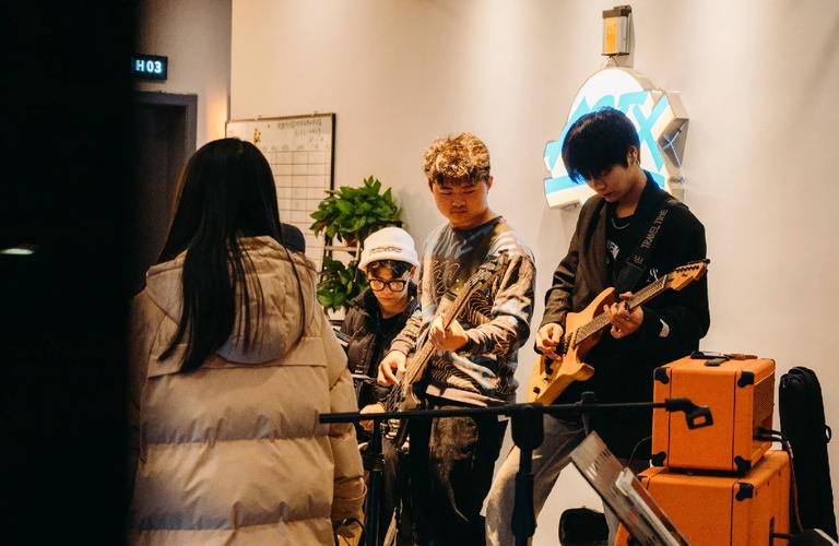 FPX赛后群访 QiuQiu：兄弟们可能在打团、对线也还需要加强一下