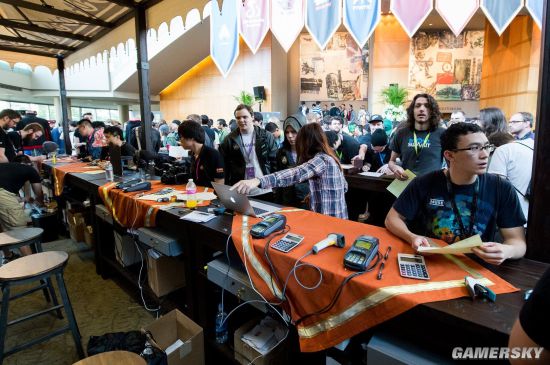 终极龙！ Kanavi 的和尚踢出了他的老俱乐部，Jiujiujiu爆炸了 Peyz Top Esports 以获得赛点